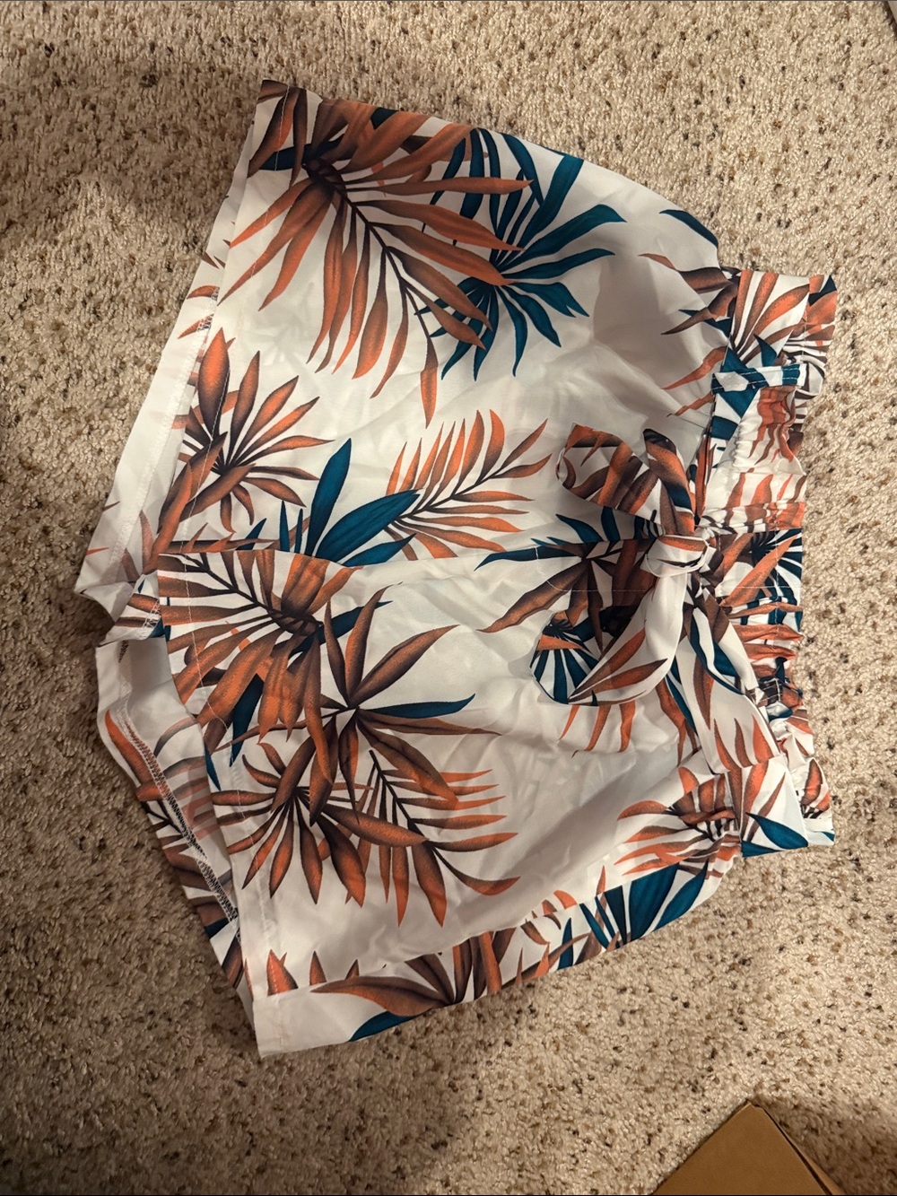 Tropical Leaf Print Paperbag Waist Women’s Shorts - White/Teal/Orange